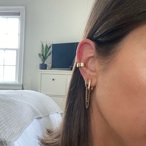 Thick ear cuff